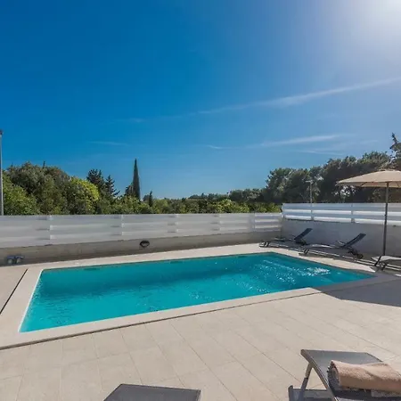 ヴィラ Marisol プレマントゥーラ