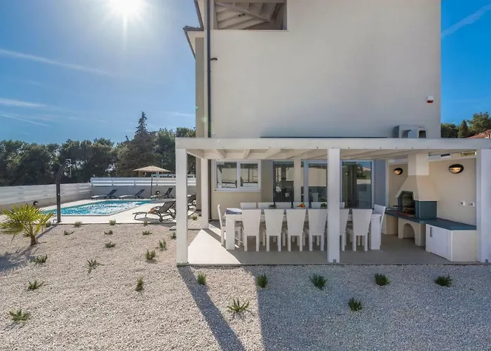 Villa Marisol *
