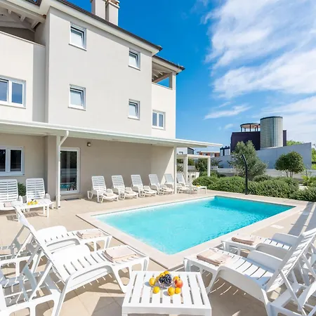 Villa Marisol *