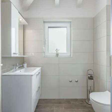 Marisol Премантура