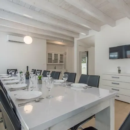 Marisol Премантура